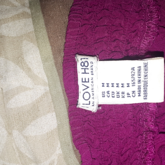 Cute, hot pink crop top with bow - Picture 2 of 6